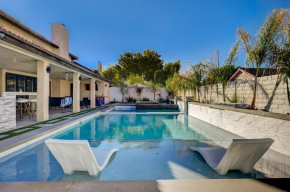 Plush Las Vegas Retreat 5 min from Strip